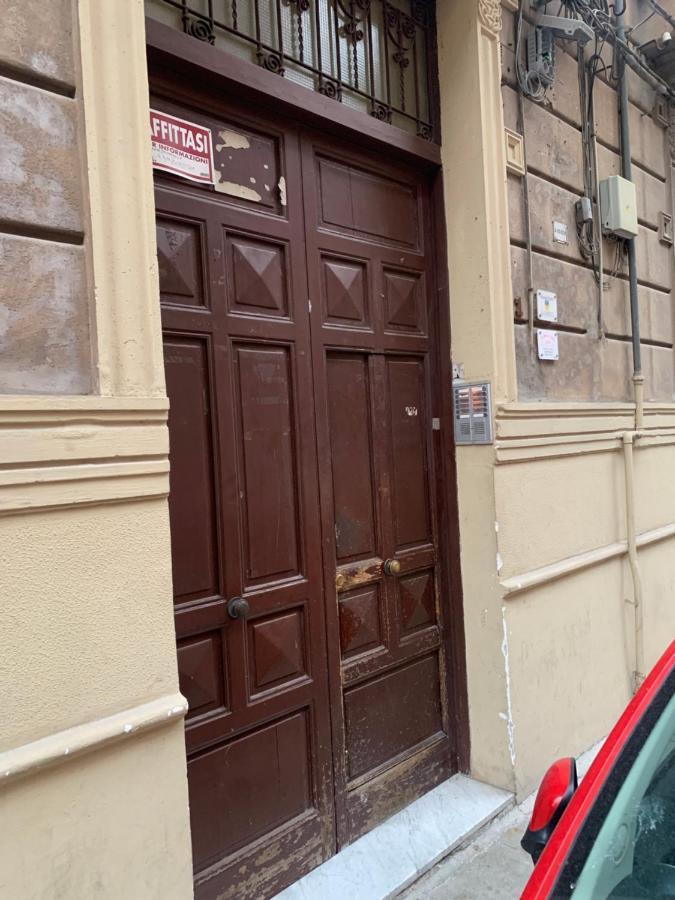 Al Centro Di Tutto Apartment Palermo Ngoại thất bức ảnh