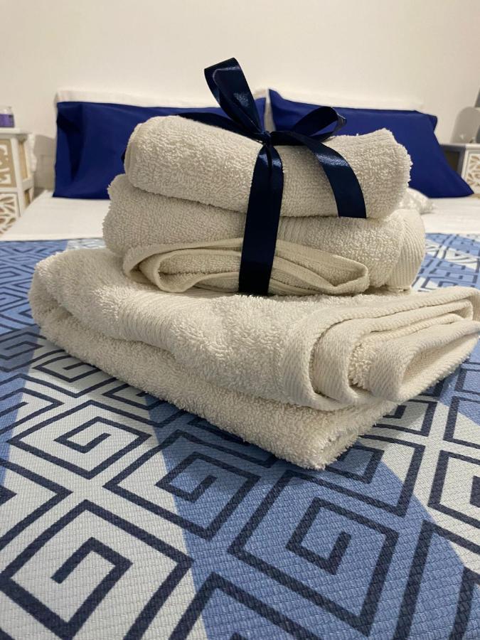 Al Centro Di Tutto Apartment Palermo Ngoại thất bức ảnh