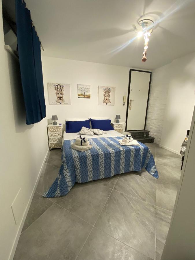 Al Centro Di Tutto Apartment Palermo Ngoại thất bức ảnh